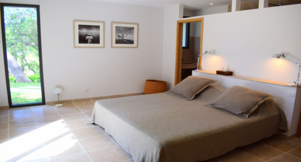 villa in St Tropez : Rent this modern villa ideally located in La Moutte - Photo 9