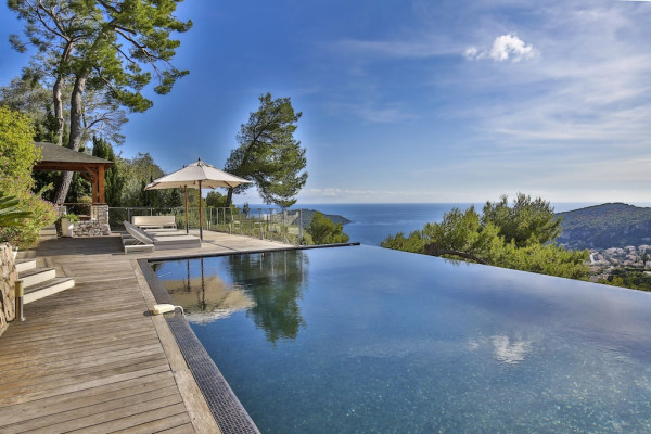 villa in Villefranche-sur-Mer : Rent wonderful 4 bedroom villa located in a secure domain in Villefranche - Photo 0