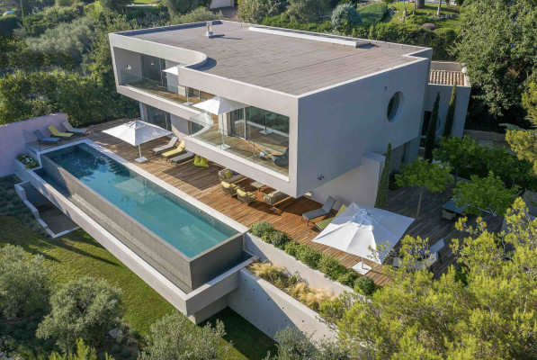 villa in Cannes : Rent this  modern villa few minutes away from the city center, the Croisette and the beaches. - Photo 29