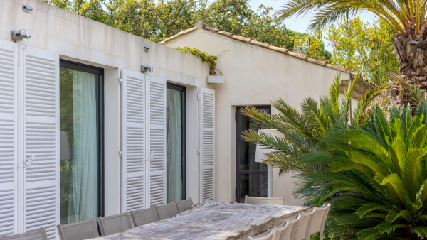 villa in St Tropez : Rent this modern 8 bedroom villa in the centre of St Tropez - Photo 9