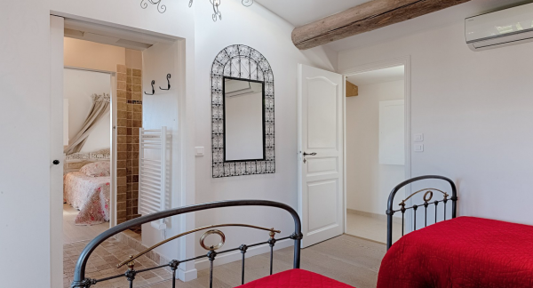 villa in St Tropez : Rent this great villa within walking distance to the village of St Tropez - Photo 15