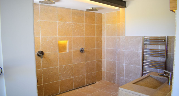 villa in St Tropez : Rent this modern villa ideally located in La Moutte - Photo 12