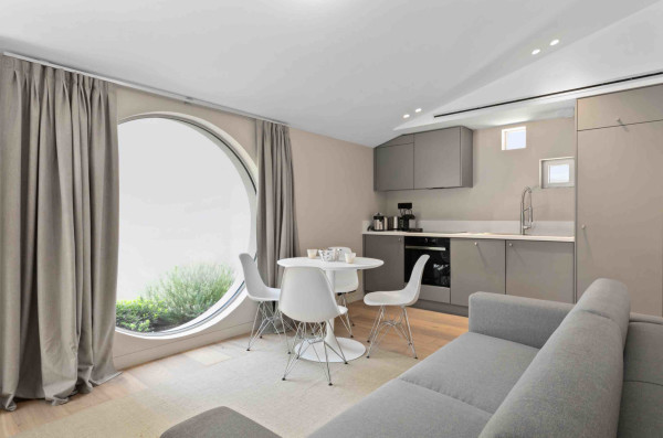 villa in Cannes : Rent this  modern villa few minutes away from the city center, the Croisette and the beaches. - Photo 21