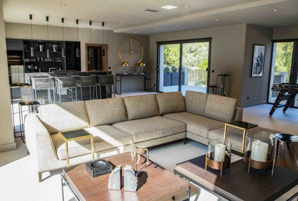 villa in St Tropez : Rent this new villa situated in a private parc ideally located in La Croix Valmer - Photo 2