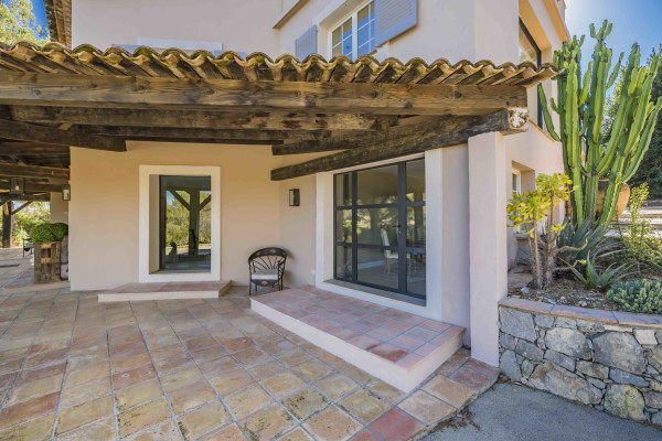 villa in Mougins : Rent this lovely villa in a quiet area in Mougins. - Photo 11