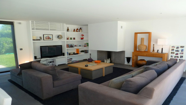 villa in Gassin : Rent this contemporary villa ideally located in St Tropez - Photo 2