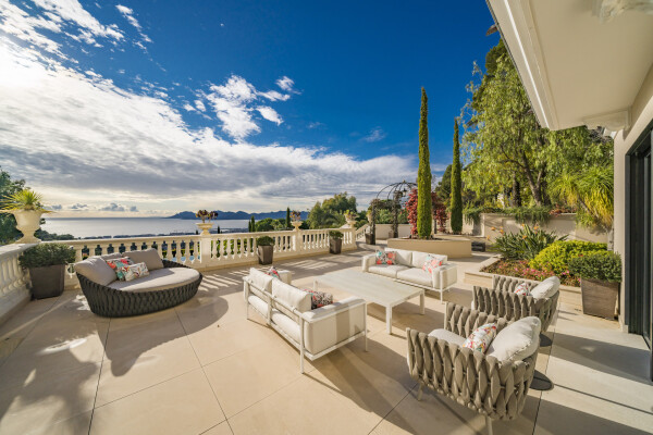 villa in Cannes : Stunning 9 bedroom mansion located in the hills of Cannes with incredible sea views - Photo 63