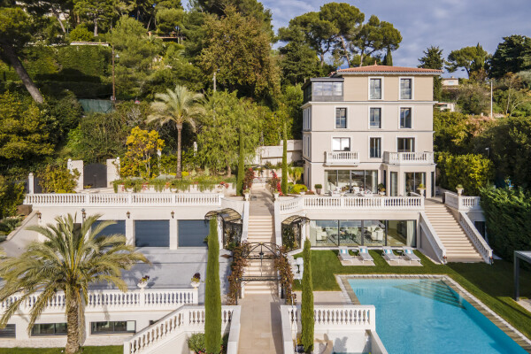 villa in Cannes : Stunning 9 bedroom mansion located in the hills of Cannes with incredible sea views - Photo 77