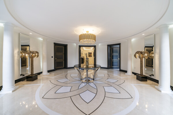 villa in Cannes : Stunning 9 bedroom mansion located in the hills of Cannes with incredible sea views - Photo 71