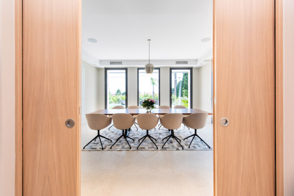 villa in Cannes : Rent this wonderful contemporary villa close to Cannes Center with 6 ensuite bedrooms. - Photo 17