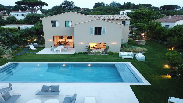 villa in St Tropez : Rent this contemporary villa close to the center with a modern decoration - Photo 20