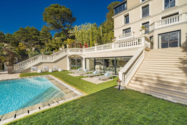 villa in Cannes : Stunning 9 bedroom mansion located in the hills of Cannes with incredible sea views - Photo 56