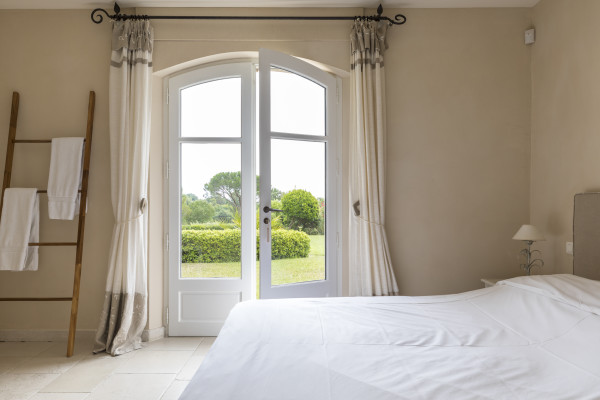 villa in St Tropez : Rent this lovely villa within walking distance to the beach of Pampelonne - Photo 2