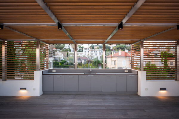 villa in Cannes : Rent this wonderful contemporary villa close to Cannes Center with 6 ensuite bedrooms. - Photo 44