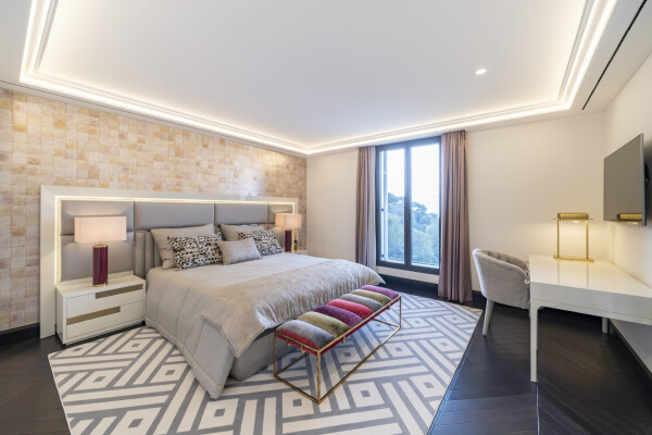 villa in Cannes : Stunning 9 bedroom mansion located in the hills of Cannes with incredible sea views - Photo 32