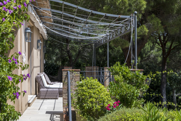villa in St Tropez : Rent this lovely villa within walking distance to the beach of Pampelonne - Photo 11