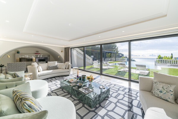 villa in Cannes : Stunning 9 bedroom mansion located in the hills of Cannes with incredible sea views - Photo 9