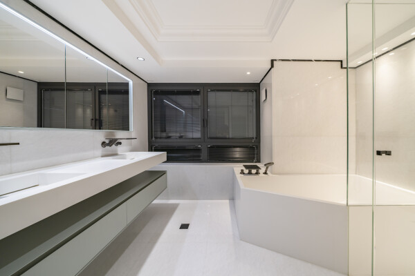 villa in Cannes : Stunning 9 bedroom mansion located in the hills of Cannes with incredible sea views - Photo 45