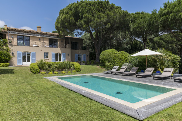 villa in St Tropez : Rent this lovely villa within walking distance to the beach of Pampelonne - Photo 12