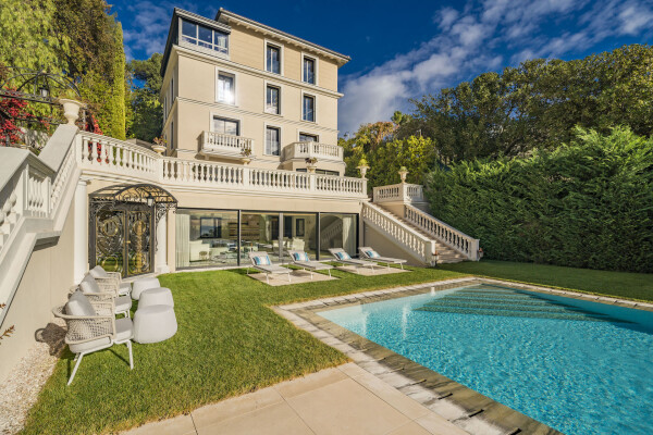 villa in Cannes : Stunning 9 bedroom mansion located in the hills of Cannes with incredible sea views - Photo 55