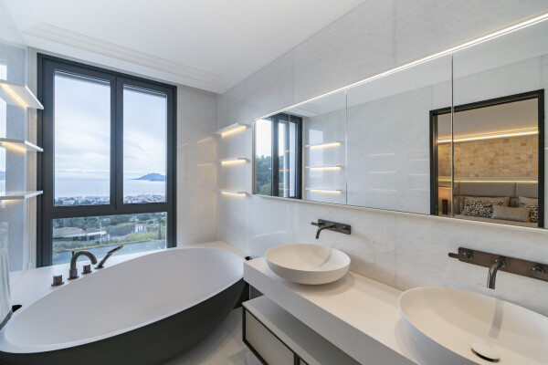 villa in Cannes : Stunning 9 bedroom mansion located in the hills of Cannes with incredible sea views - Photo 34