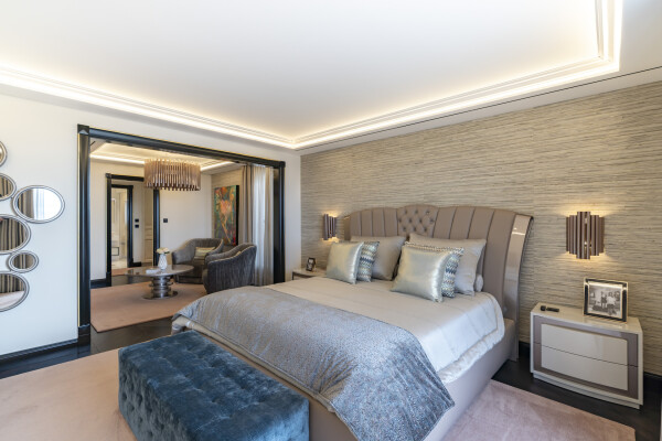 villa in Cannes : Stunning 9 bedroom mansion located in the hills of Cannes with incredible sea views - Photo 19