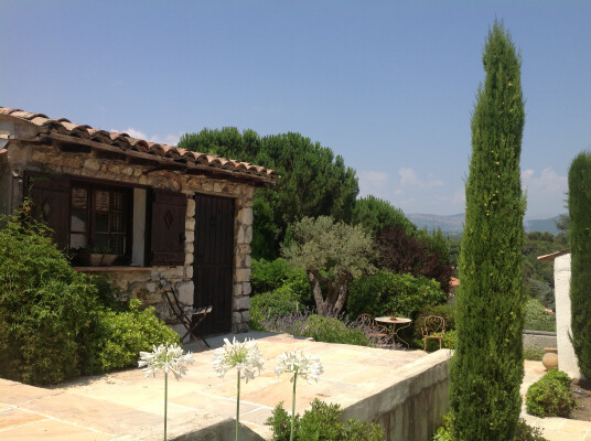 villa in Valbonne : Rent this wonderful Mas located within walking distance to the wonderful village of Valbonne - Photo 26