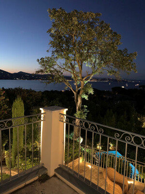 villa in St Tropez : Rent this stunning 5 bedrooms villa for 10 guests and with a breathtaking sea view of  Saint Tropez. - Photo 26