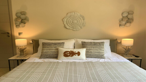 villa in St Tropez : Rent this stunning 5 bedrooms villa for 10 guests and with a breathtaking sea view of  Saint Tropez. - Photo 17